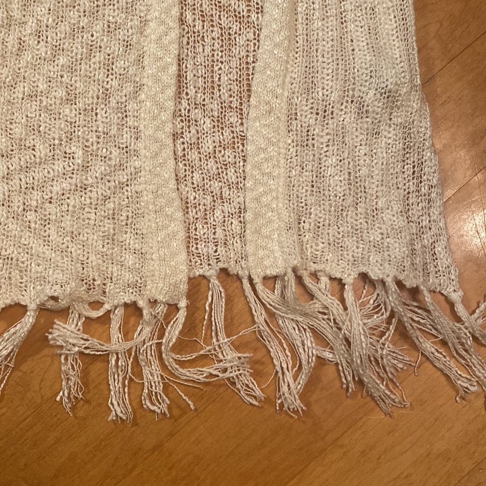 Girls white cardigan - Picture 3 of 4
